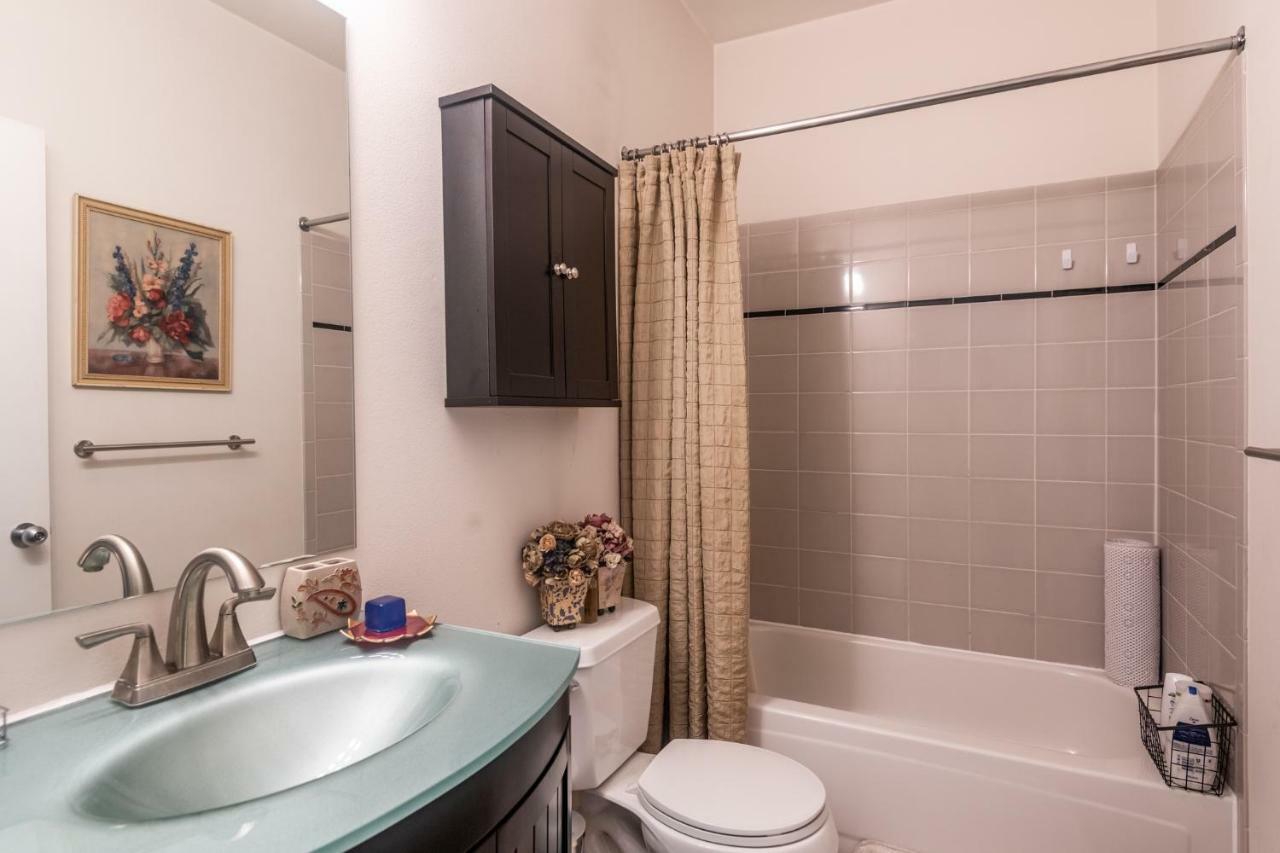 Cozy Home Nearby Most Attractions Seattle Center Bagian luar foto